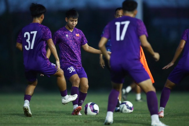 TRỰC TIẾP bóng đá Việt Nam vs Bhutan 19h00 hôm nay, Vòng loại U20 châu Á - Ảnh 2.